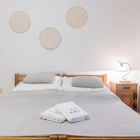 Pansiyon 9 Sil Murowany Dom *